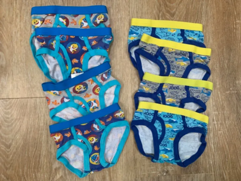 BabyShark Boys Underwear Bundle x 8 pairs - size 2T