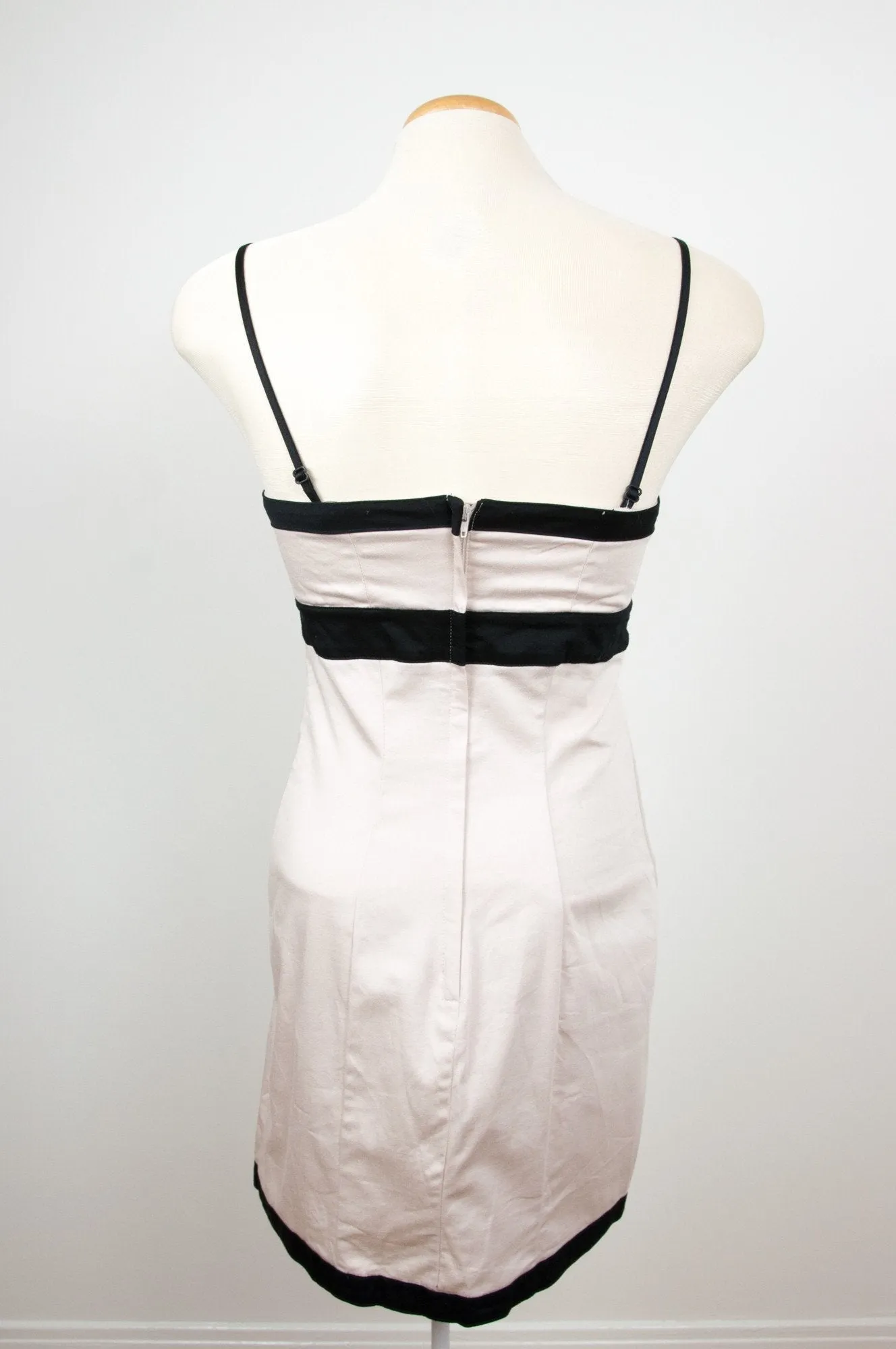 Short wrap dress with removable straps